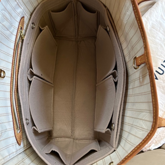 FULL SET Louis Vuitton Neverfull Azur MM 🩵 - Picture 5 of 16